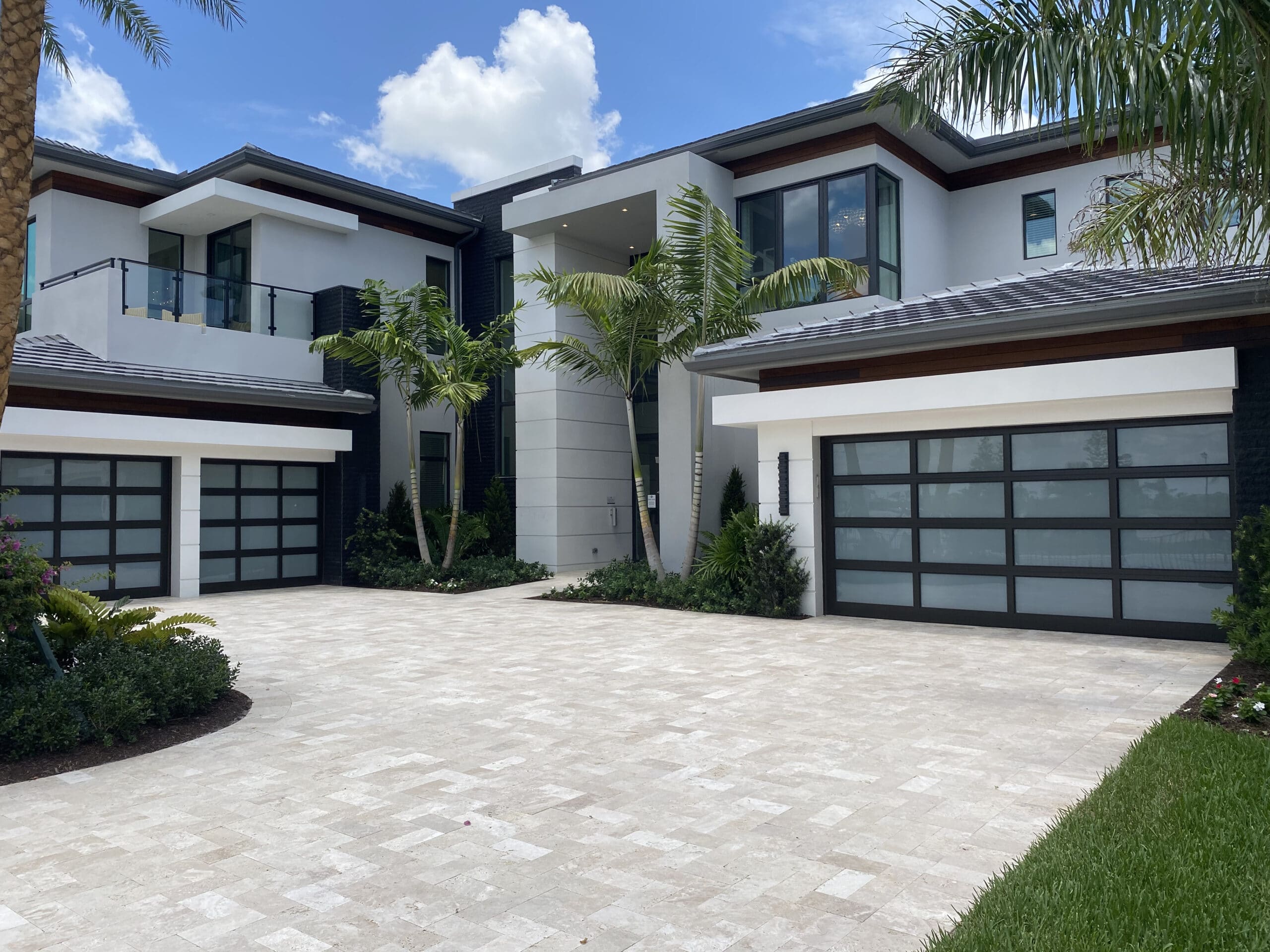 Best garage door installation near you in Aurora, IL